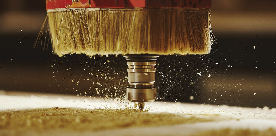 Раскрой и фрезеровка фанеры (древесных плит)